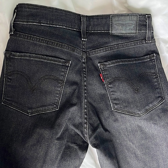 Classic Mid Rise Skinny - Picture 3 of 4